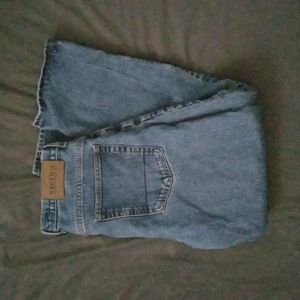 Men's Straight Leg Medium Wash Jeans Size 34x32